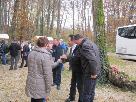 Sprejem gostov iz Velikih Lašč in dvig zastave v čast Šafarskemu v okviru vseslovenske akcije Moja dežela-lepa in gostoljubna 11